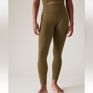 NWOT Athleta Aurora Seamless Tight in Acacia Olive Size Small